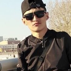 Станислав, 28, Киренск
