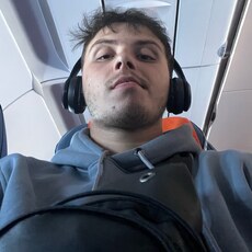 Марк, 22, Омск