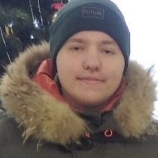 Юлиан, 19, Сухиничи