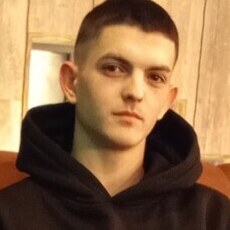 Радомир, 23, Кореновск