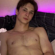 Вадим, 21, Озёрск (Челябинская область)