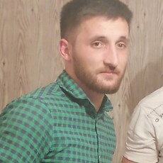 Павел, 26, Балей