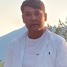 Саша, 40, Зимогорье