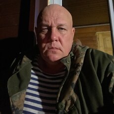 Лёня, 43, Барыш