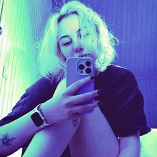 Илона, 20, Берёзовский (Кемеровская область)