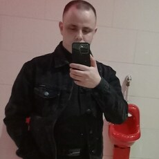 Родион, 26, Россошь