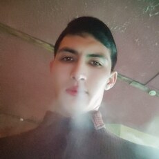 Радомир, 27, Кременная