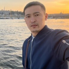 Паша, 27, Новомосковск
