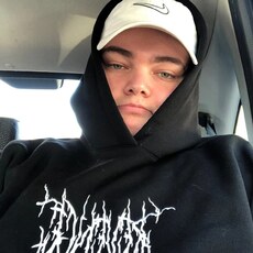 Гриша, 23, Асино