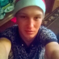 Тарас, 26, Шадринск