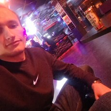 Слава, 25, Усть-Илимск