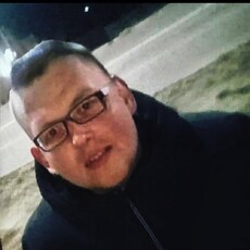 Антон, 28, Стародуб