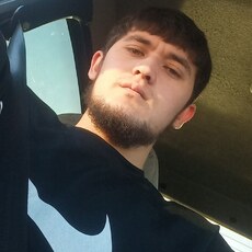 Вадим, 25, Сим