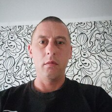 Яша, 40, Псков