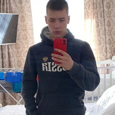 Платоша, 26, Любань