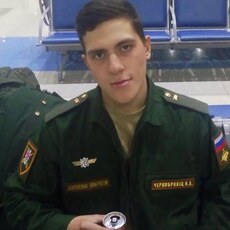 Адриан, 22, Красный Сулин