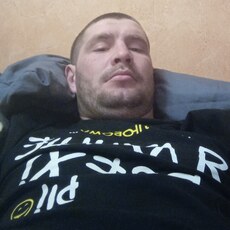 Олег, 33, Киров (Калужская область)