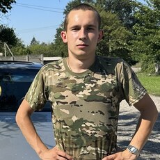 Василий, 27, Торопец