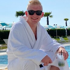 Николай, 26, Гай