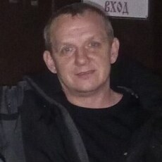 Адриан, 46, Советский