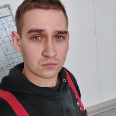 Игорь, 27, Суходольск
