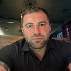 Святослав, 28, Кедровый