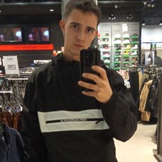 Виктор, 28, Зерноград