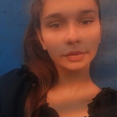 Мила, 21, Серафимович