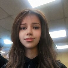 Алина, 22, Углегорск (Сахалинская область)