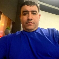 Толя, 33, Красноярск