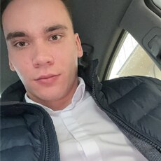 Игорь, 26, Чудово