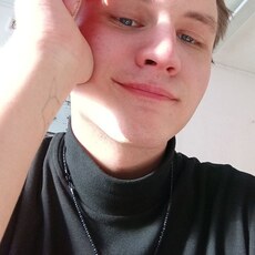 Захар, 20, Углегорск (ДНР)