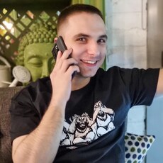 Радомир, 26, Губкинский