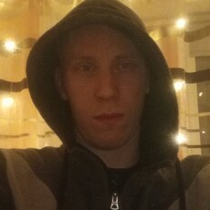 Петя, 25, Холмск