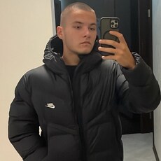 Саша, 21, Углич