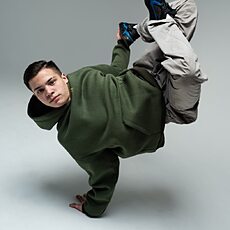 Давид, 20, Задонск