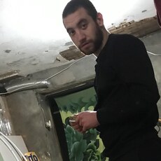 Геннадий, 26, Боготол