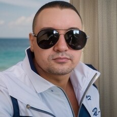 Адриан, 26, Поронайск