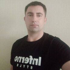 Кузьма, 32, Киренск
