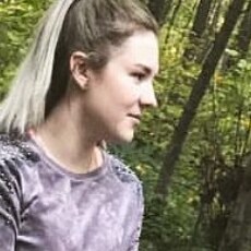 Карина, 31, Кедровый