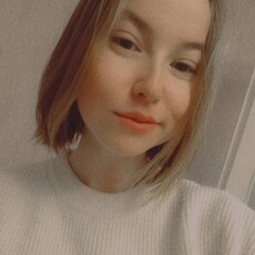 Юлия, 22, Петровское