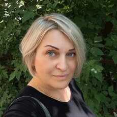 Милана, 45, Саки