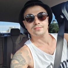 Женя, 32, Мензелинск