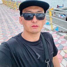 Виталий, 28, Белоярский