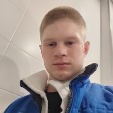Яша, 23, Попасная