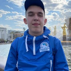 Эдуард, 21, Ардон