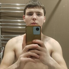 Александр, 20, Пошехонье