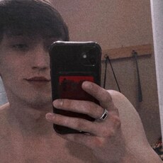 Кирилл, 21, Сосенский