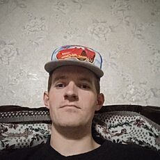 Илья, 25, Саратов