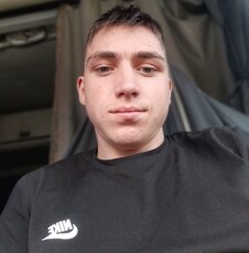 Борис, 21, Вилючинск